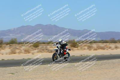 media/Apr-15-2022-Apex Assassins (Fri) [[9fb2e50610]]/Trackday Level 1/Session 2/Speed Shots/